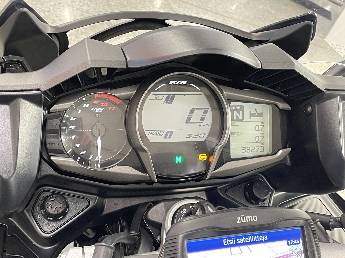 YAMAHA FJR 2020