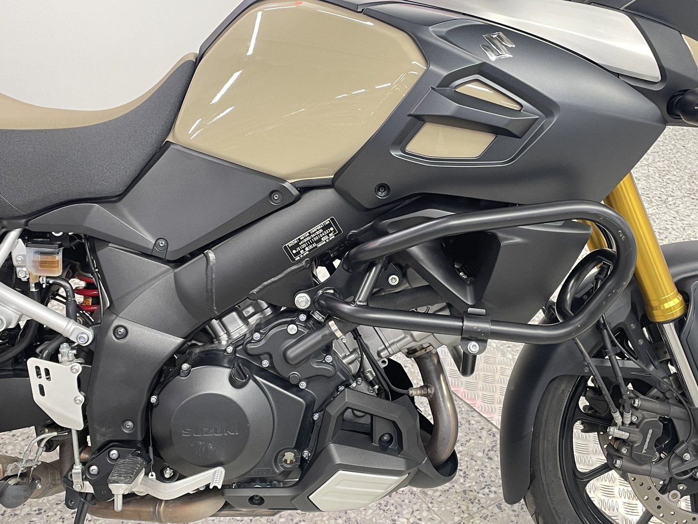 SUZUKI DL 2014