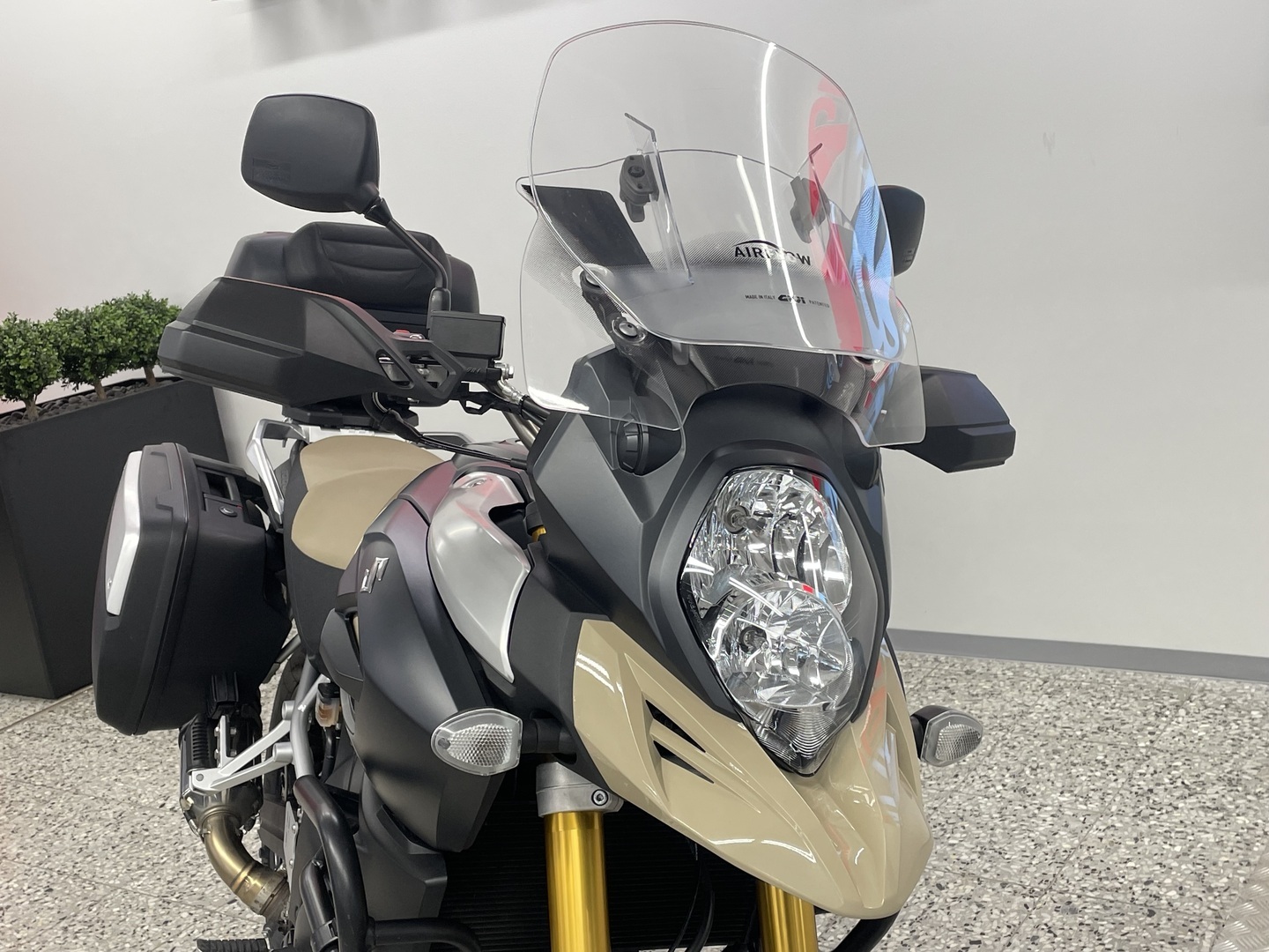 SUZUKI DL 2014