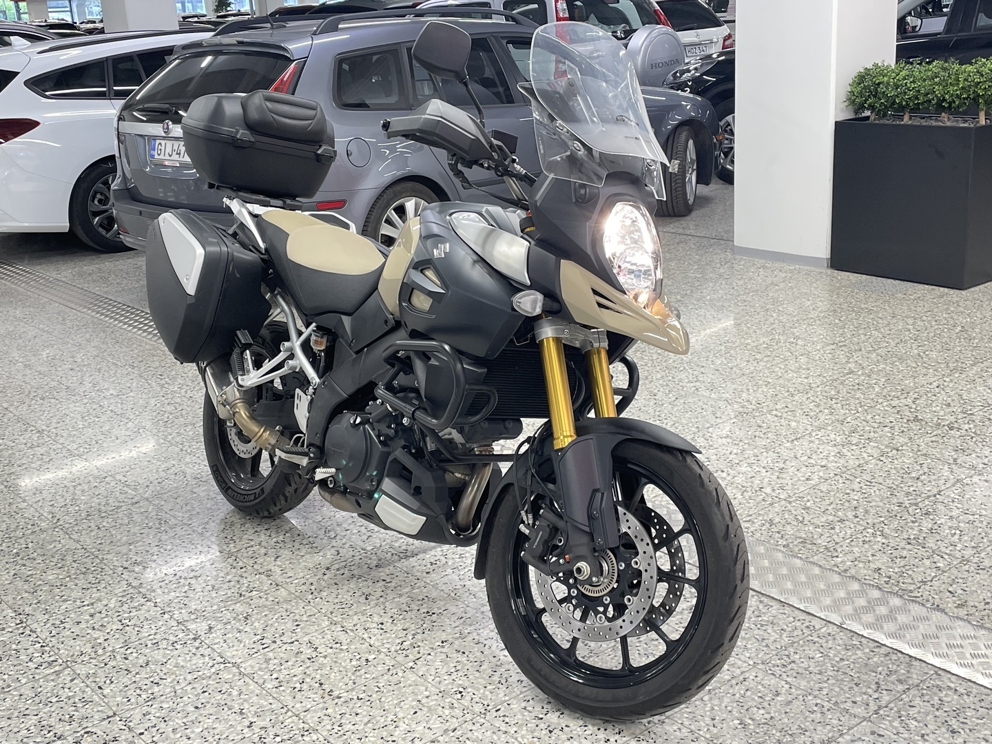 SUZUKI DL 2014