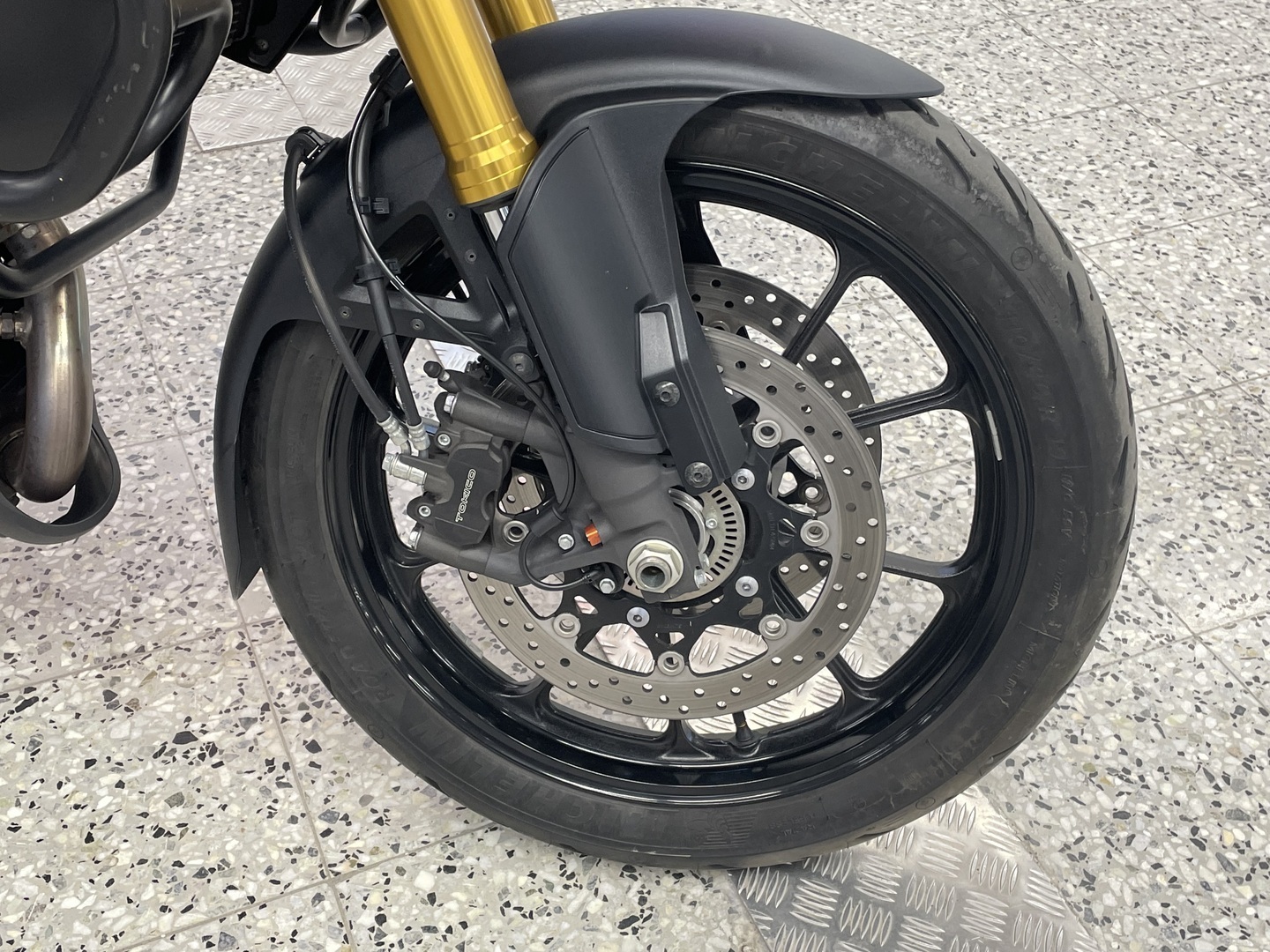 SUZUKI DL 2014