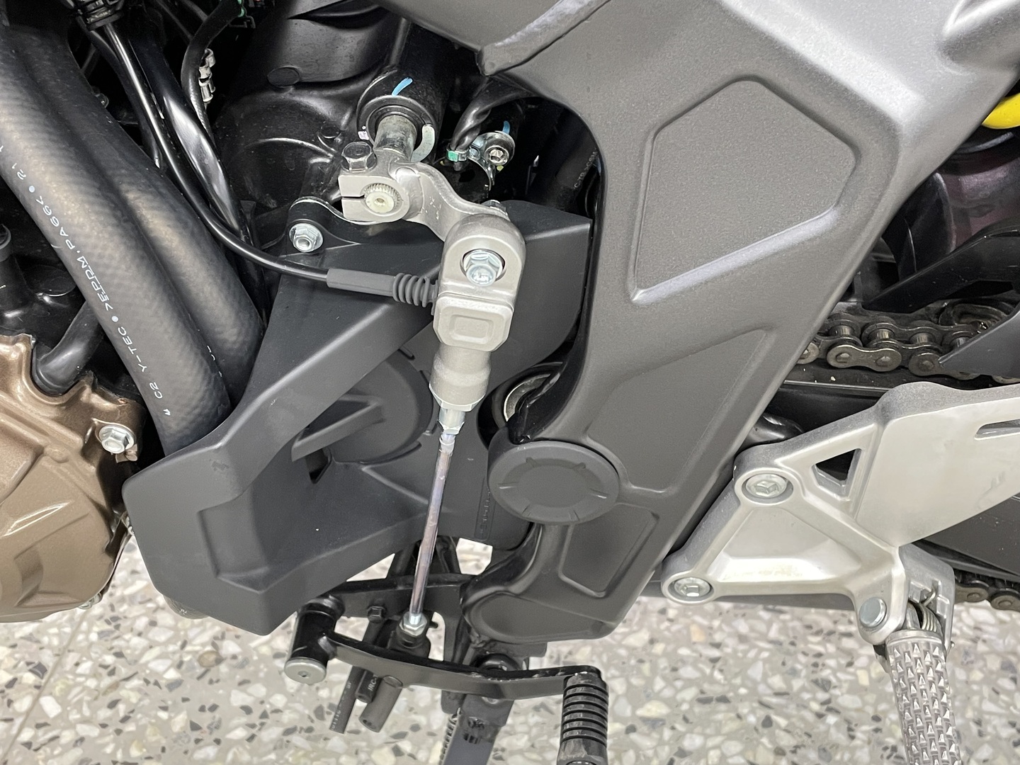 HONDA CB 2023