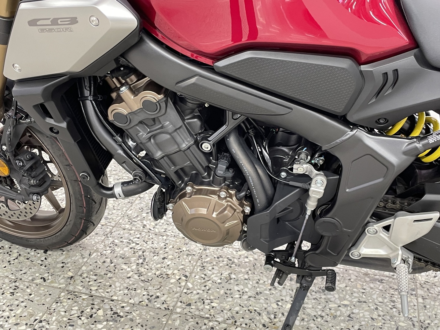 HONDA CB 2023