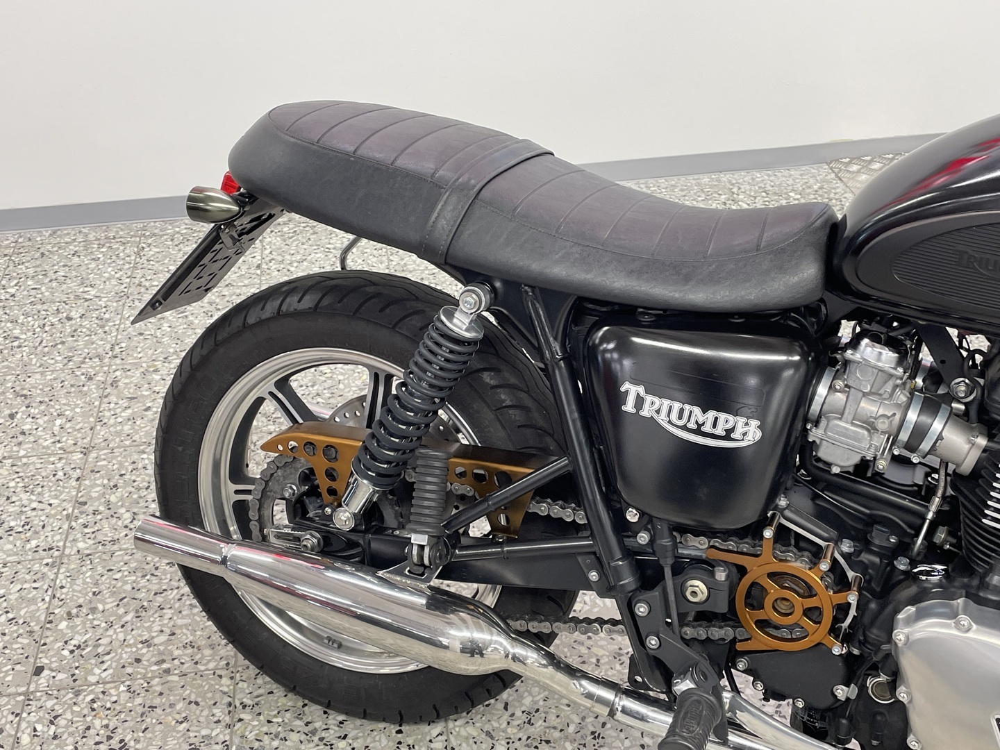 TRIUMPH Bonneville 2011