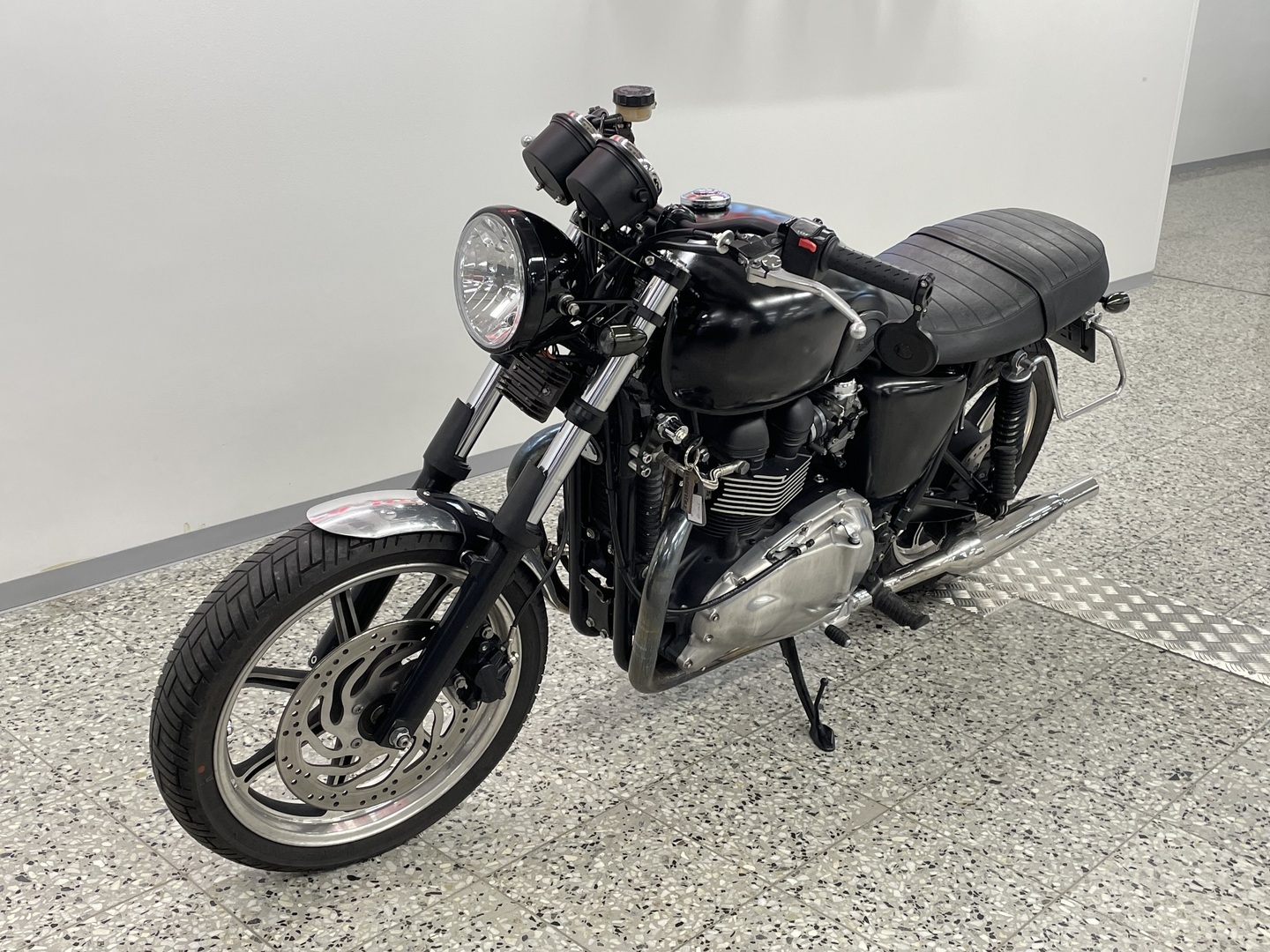 TRIUMPH Bonneville 2011