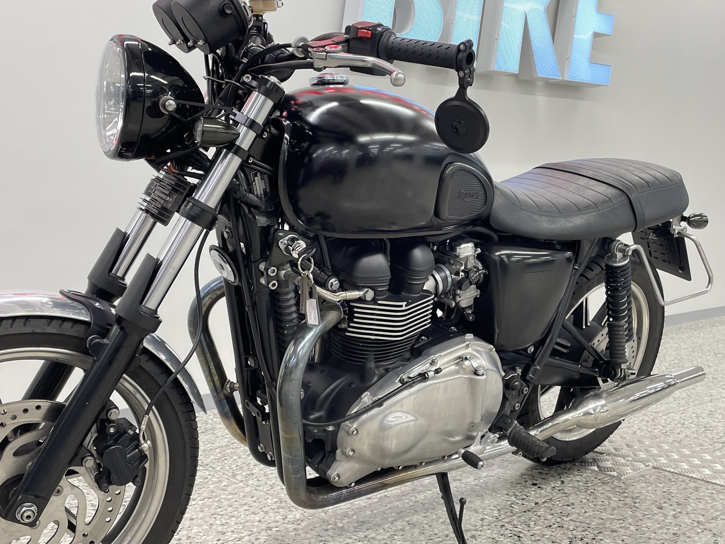 TRIUMPH Bonneville 2011
