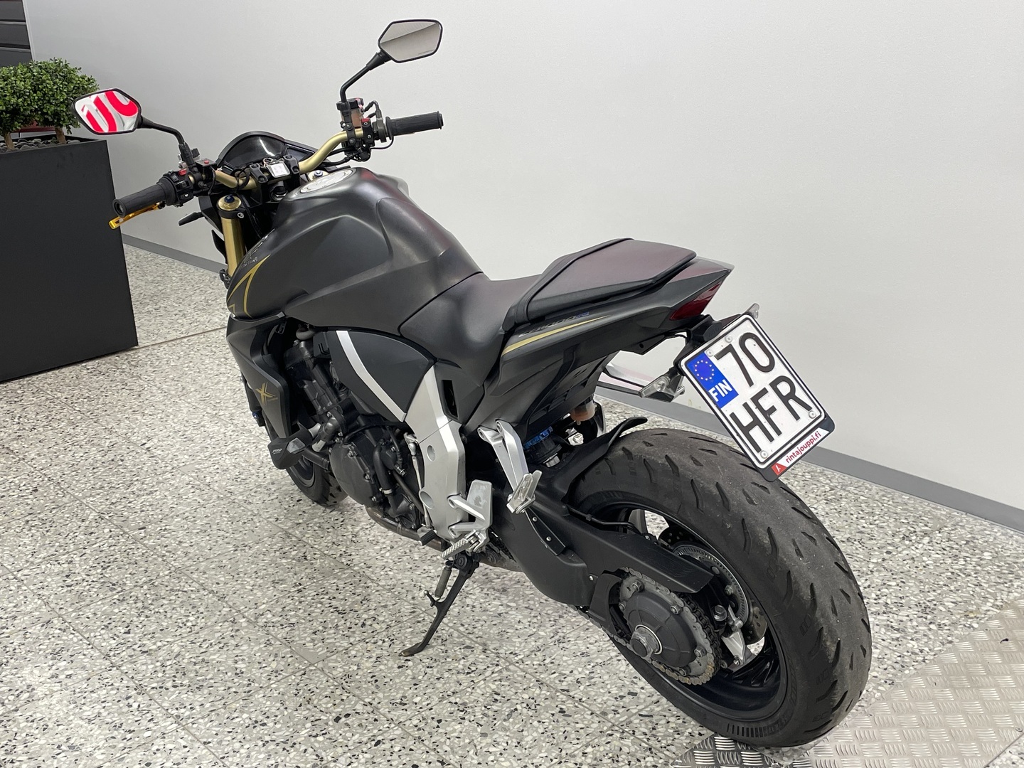 HONDA CB 2012