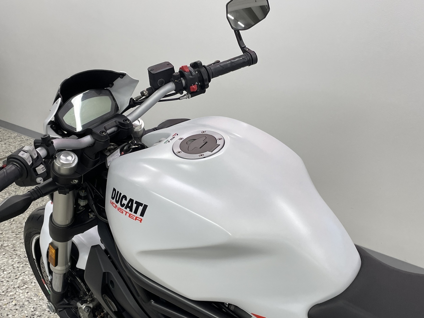 DUCATI MONSTER 2019