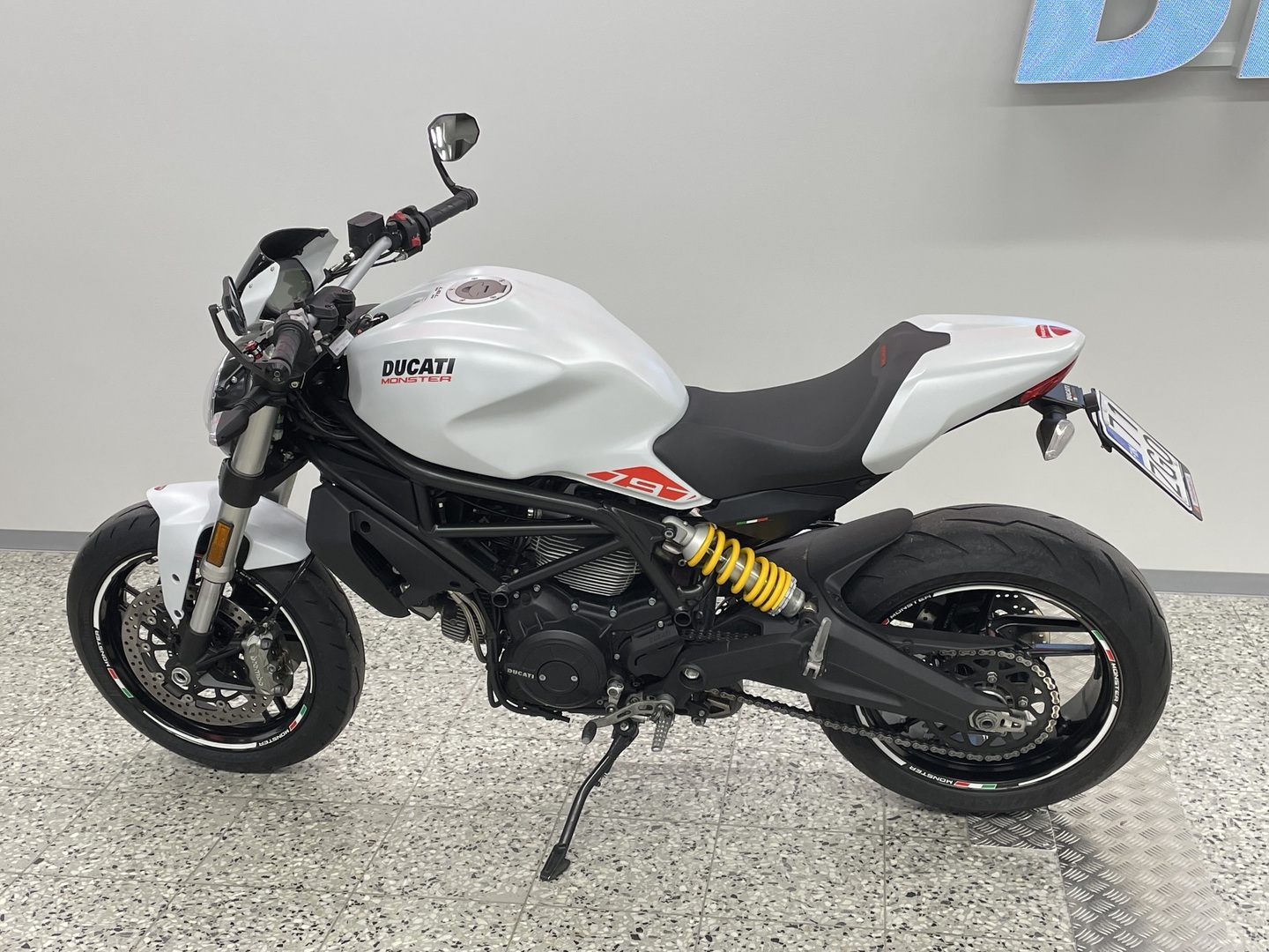 DUCATI MONSTER 2019