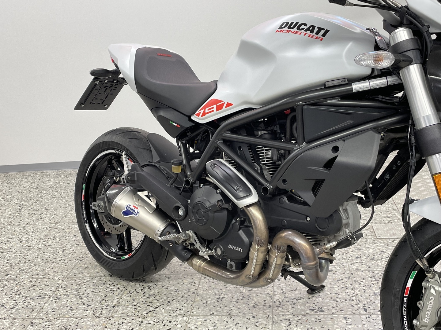 DUCATI MONSTER 2019