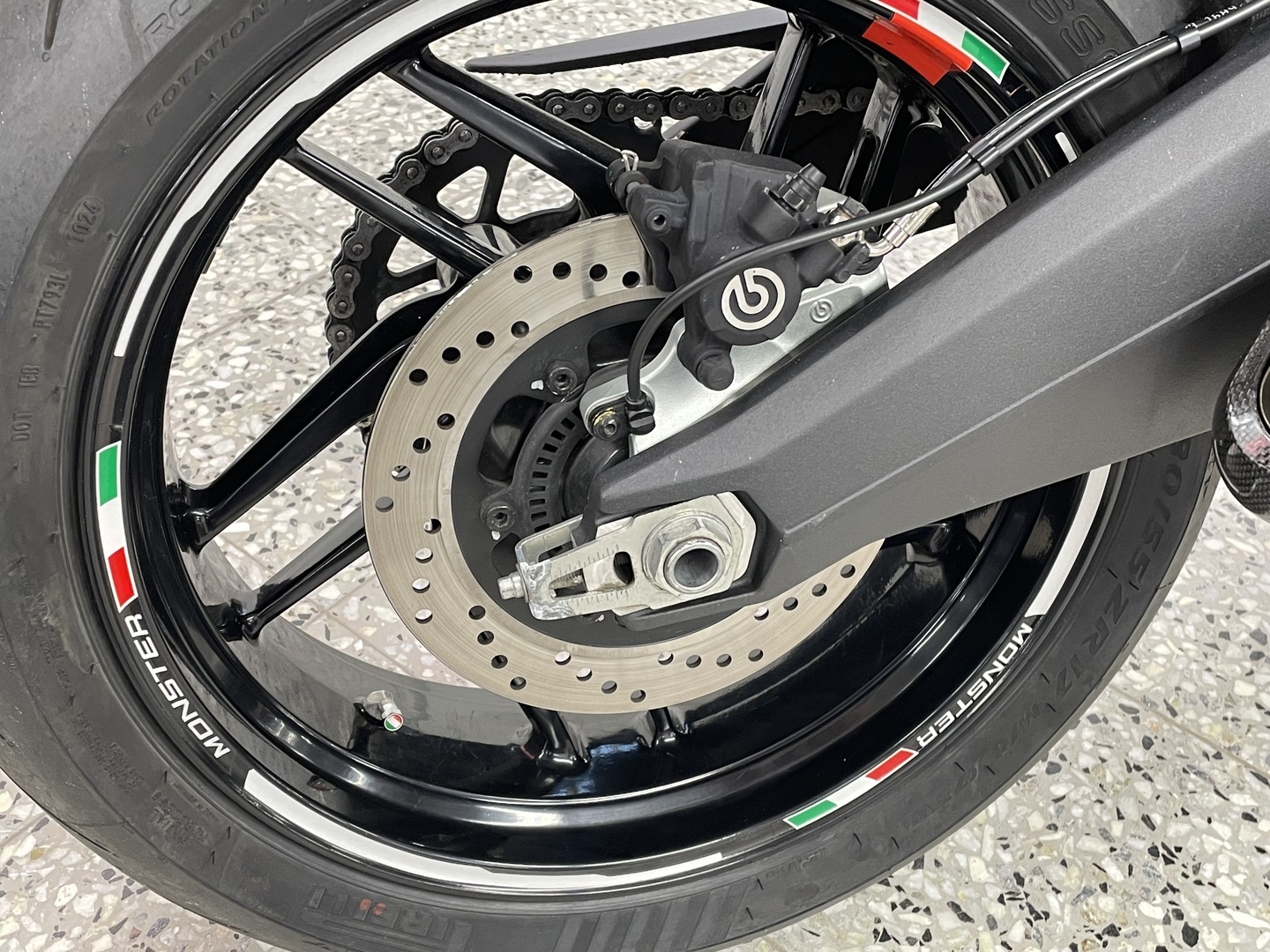 DUCATI MONSTER 2019