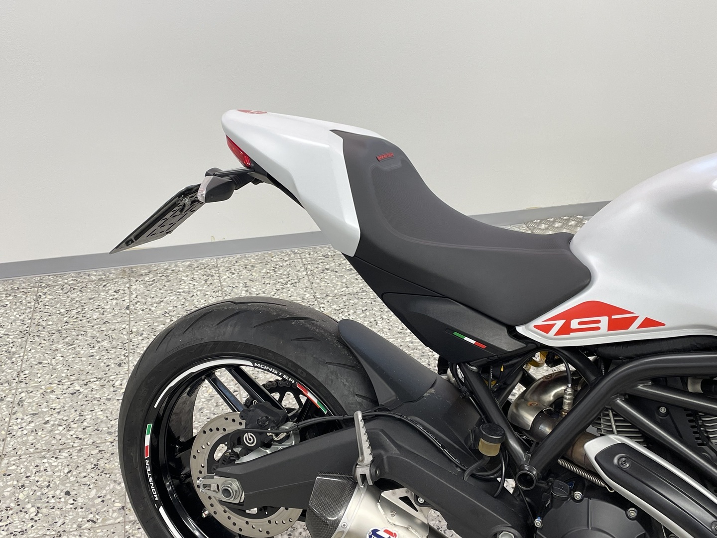 DUCATI MONSTER 2019