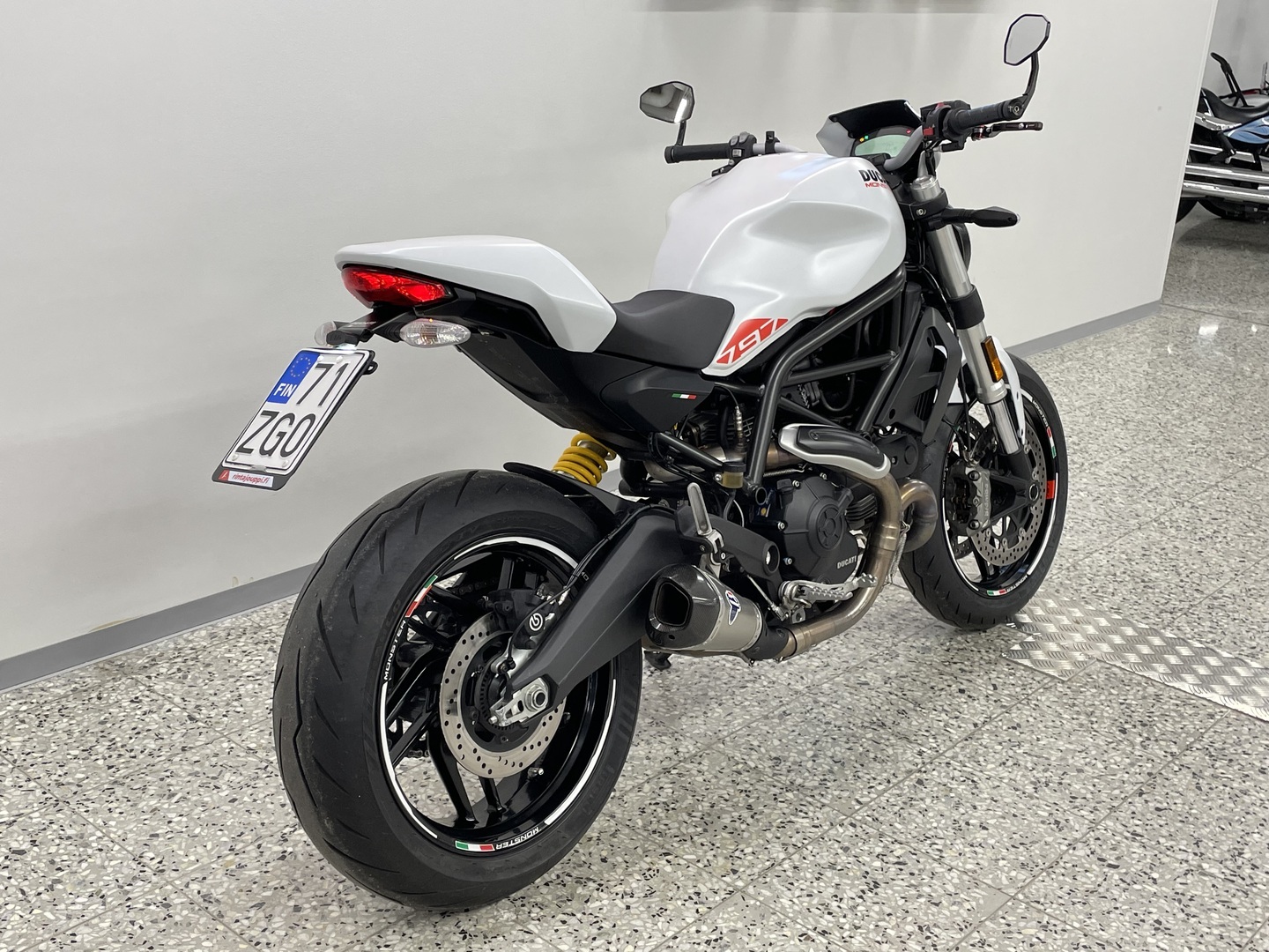 DUCATI MONSTER 2019