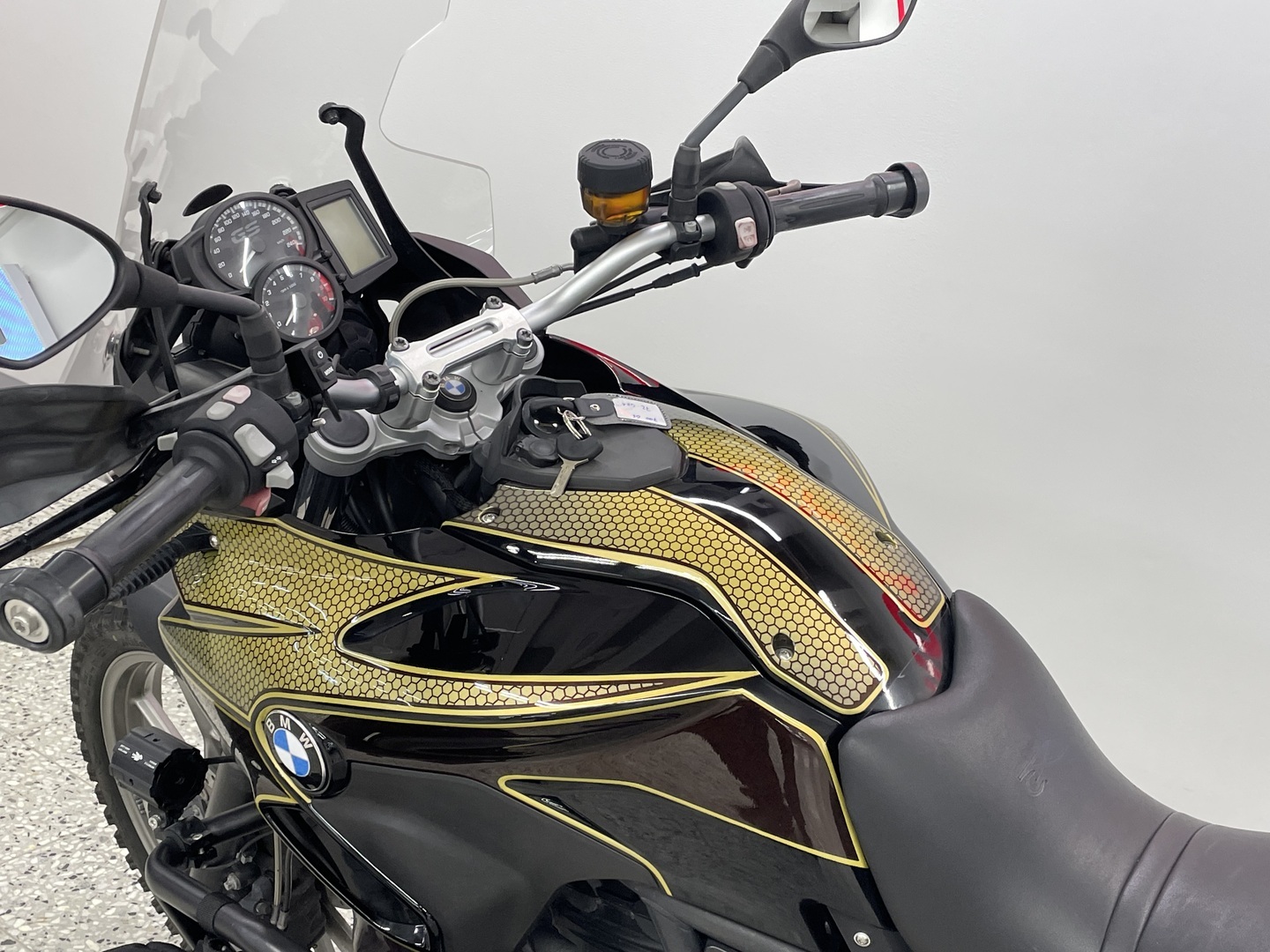 BMW F 2013