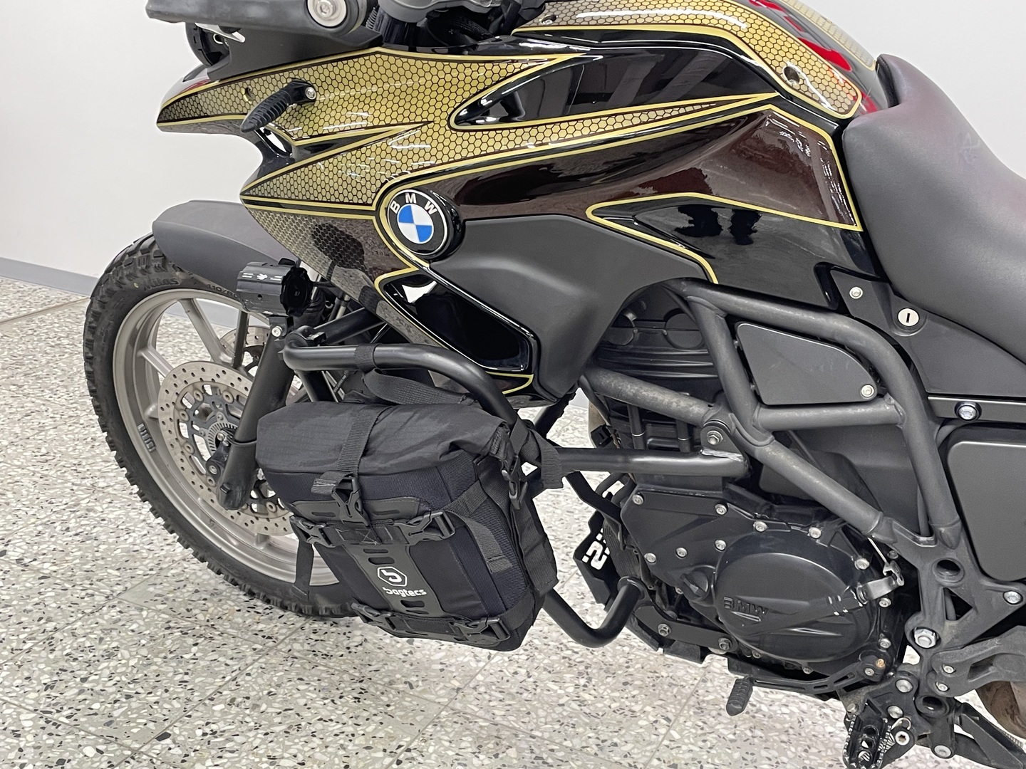 BMW F 2013
