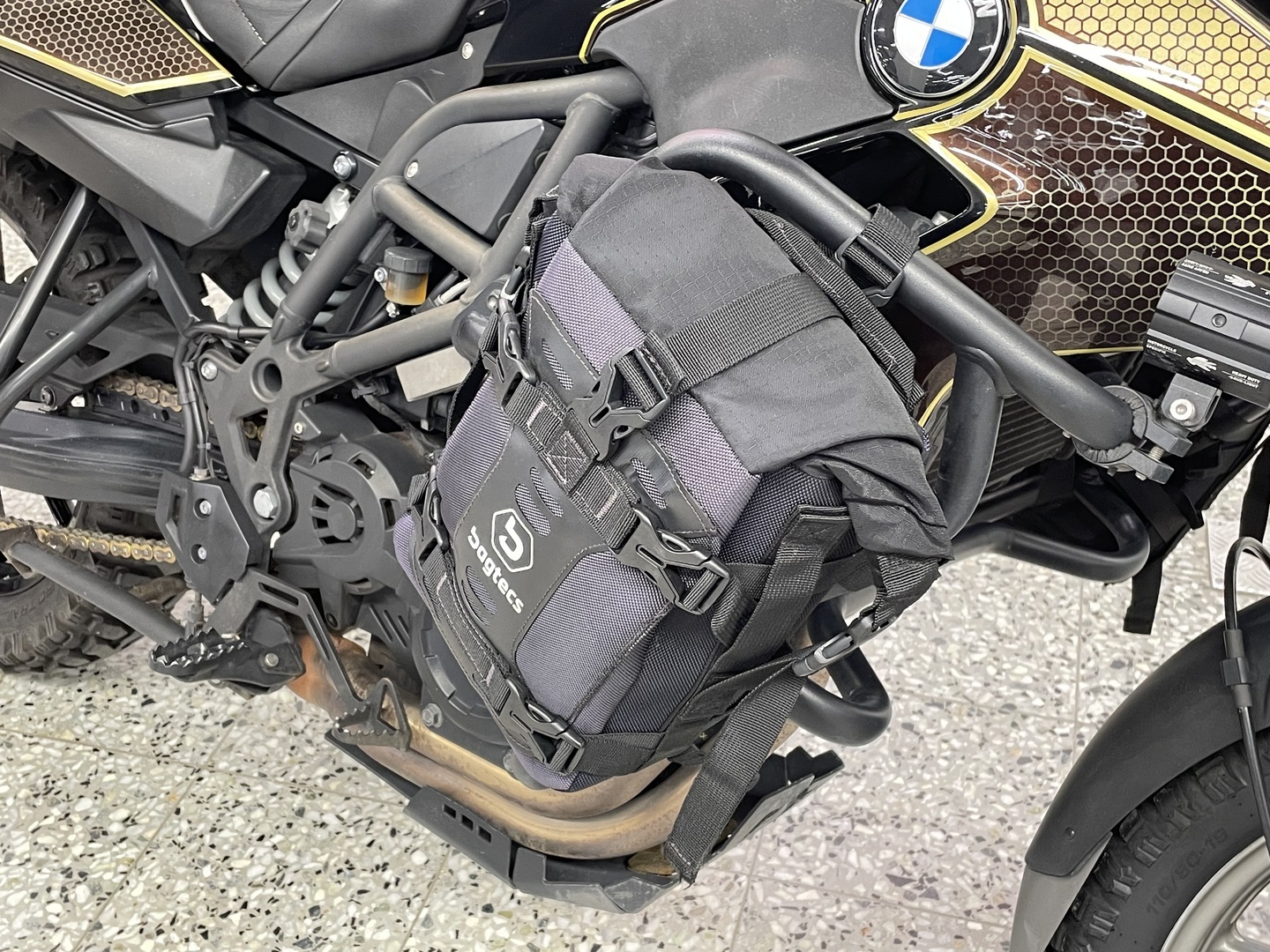 BMW F 2013