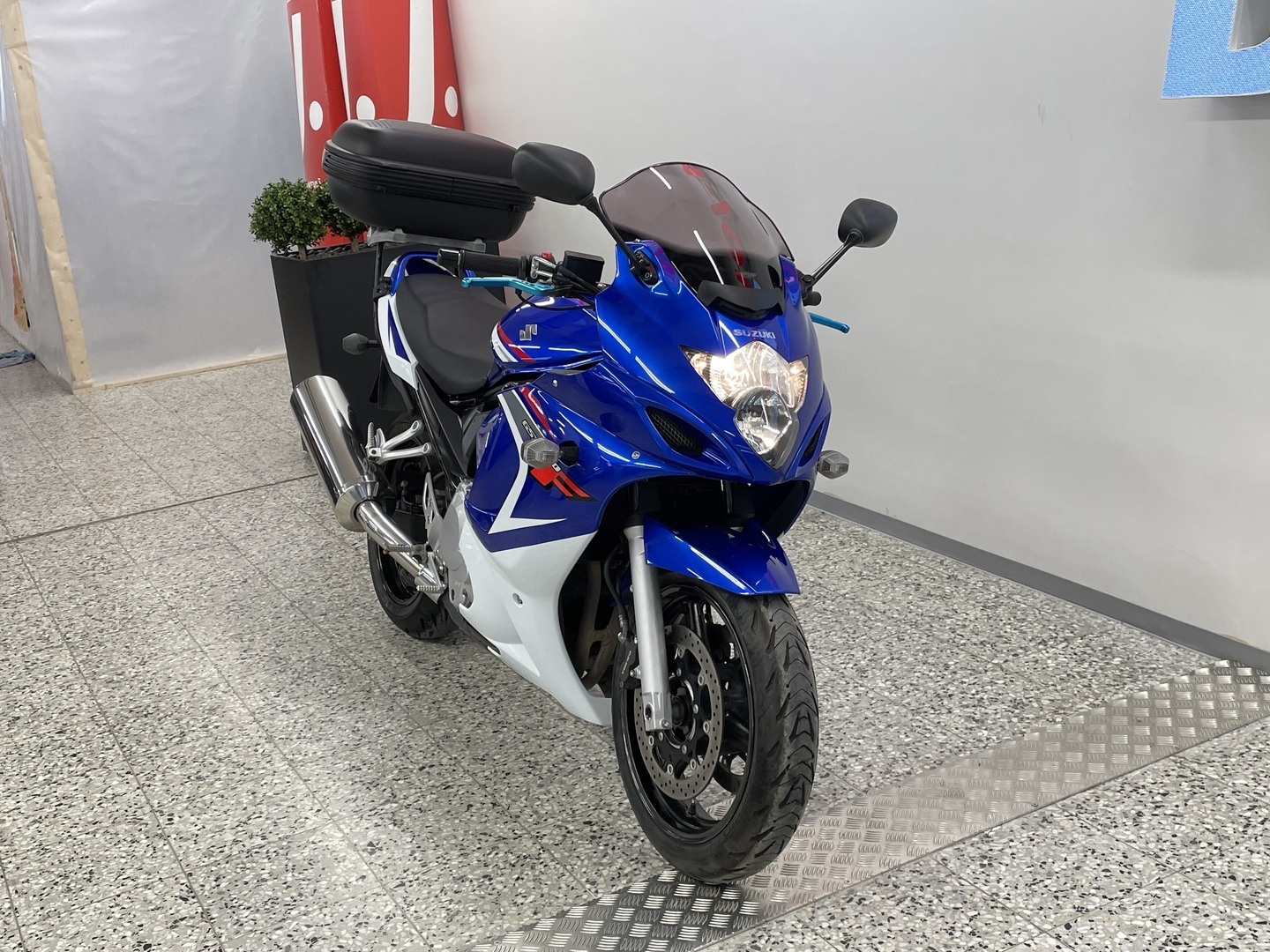 SUZUKI GSX 2010