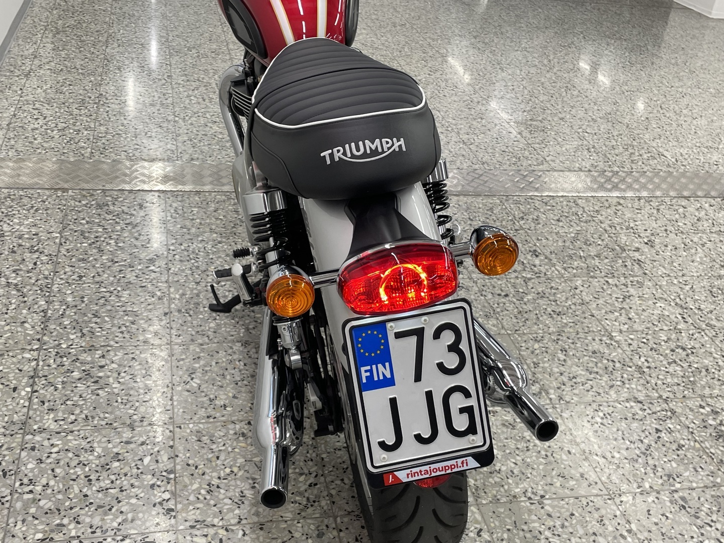 TRIUMPH BONNEVILLE 2024