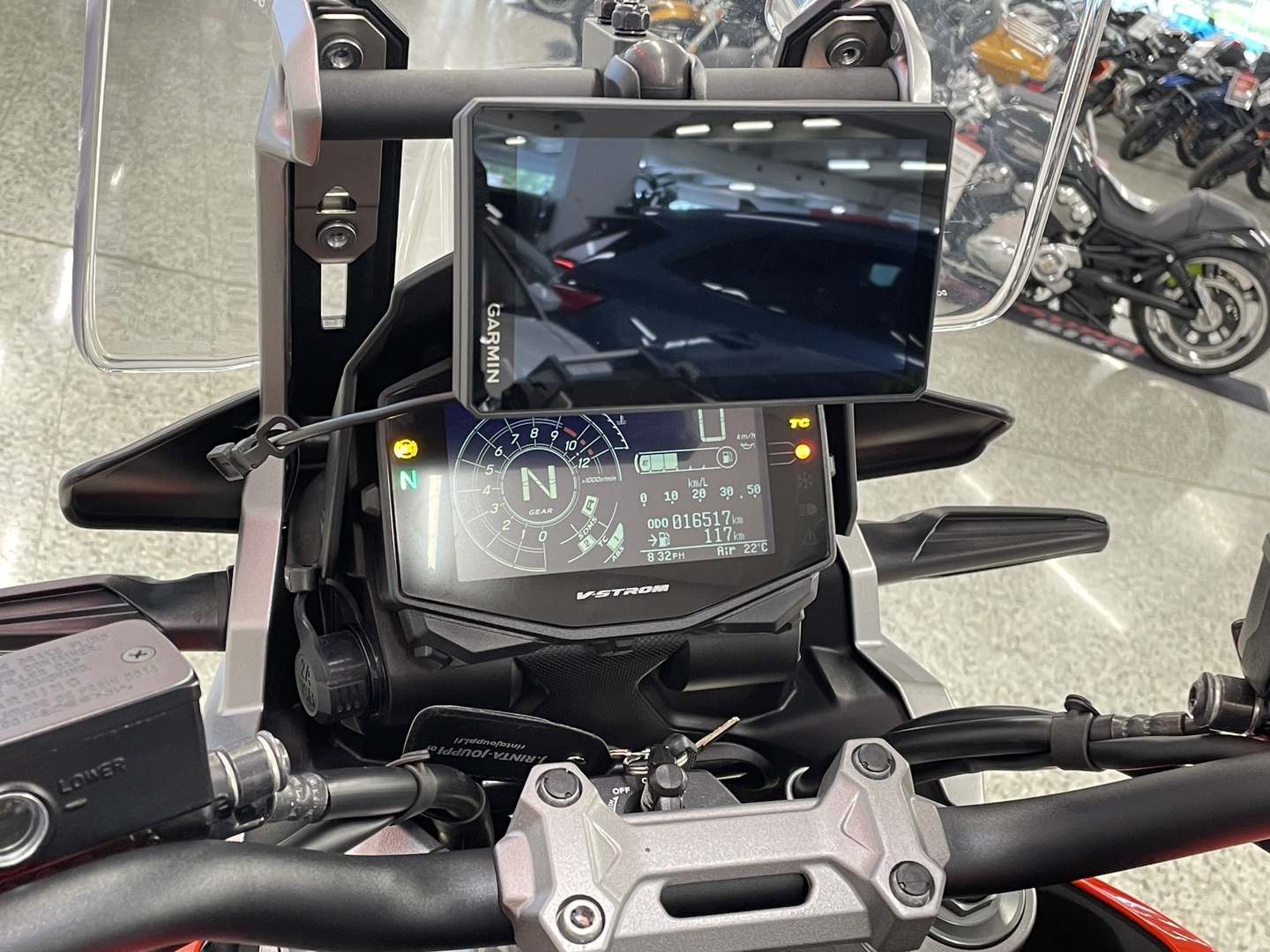SUZUKI DL 2020