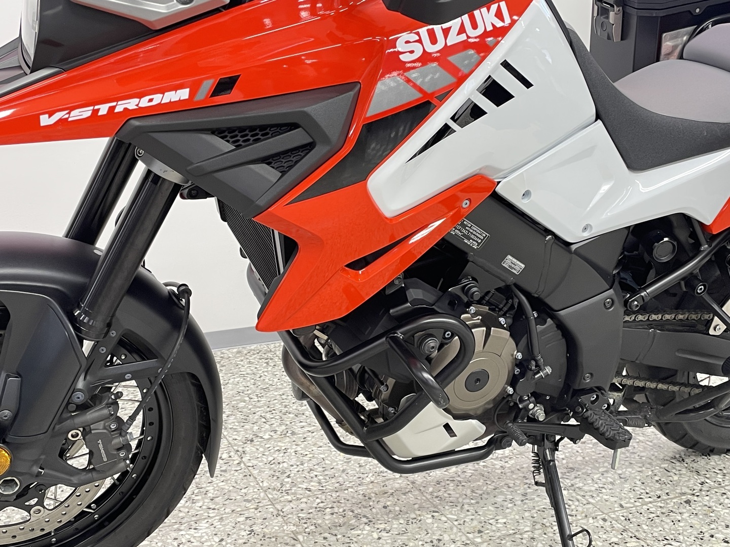 SUZUKI DL 2020
