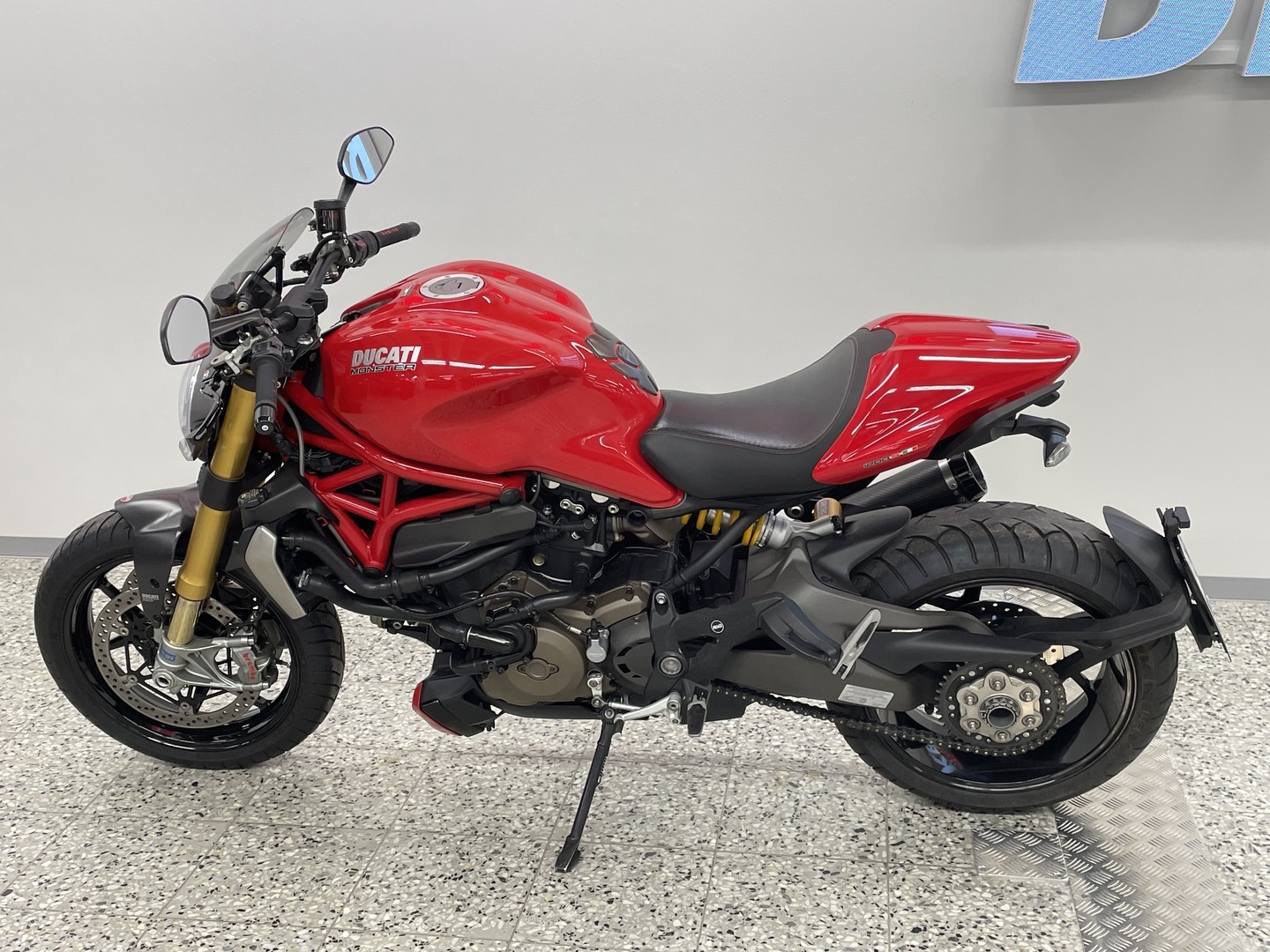 DUCATI MONSTER 2015