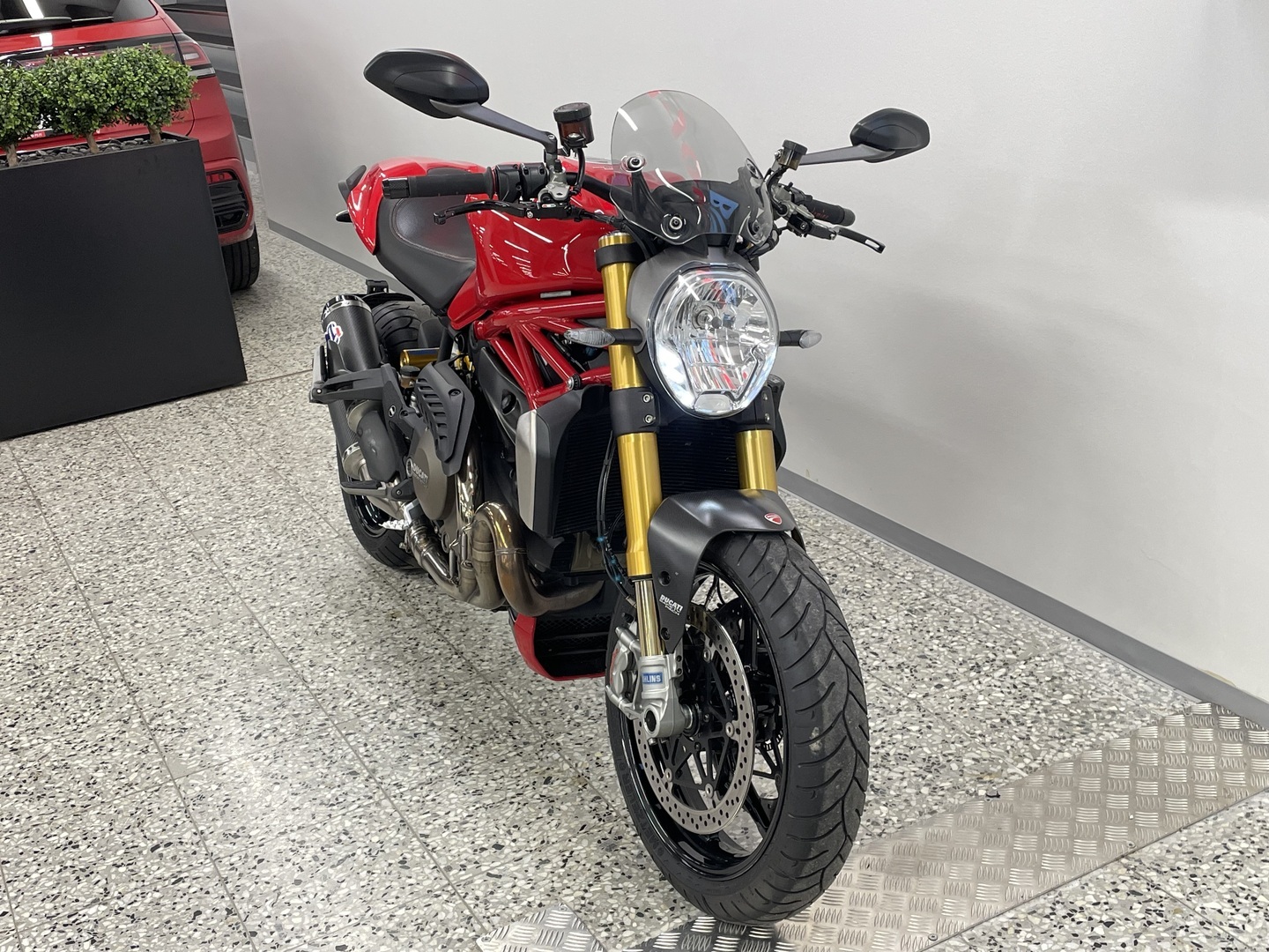 DUCATI MONSTER 2015