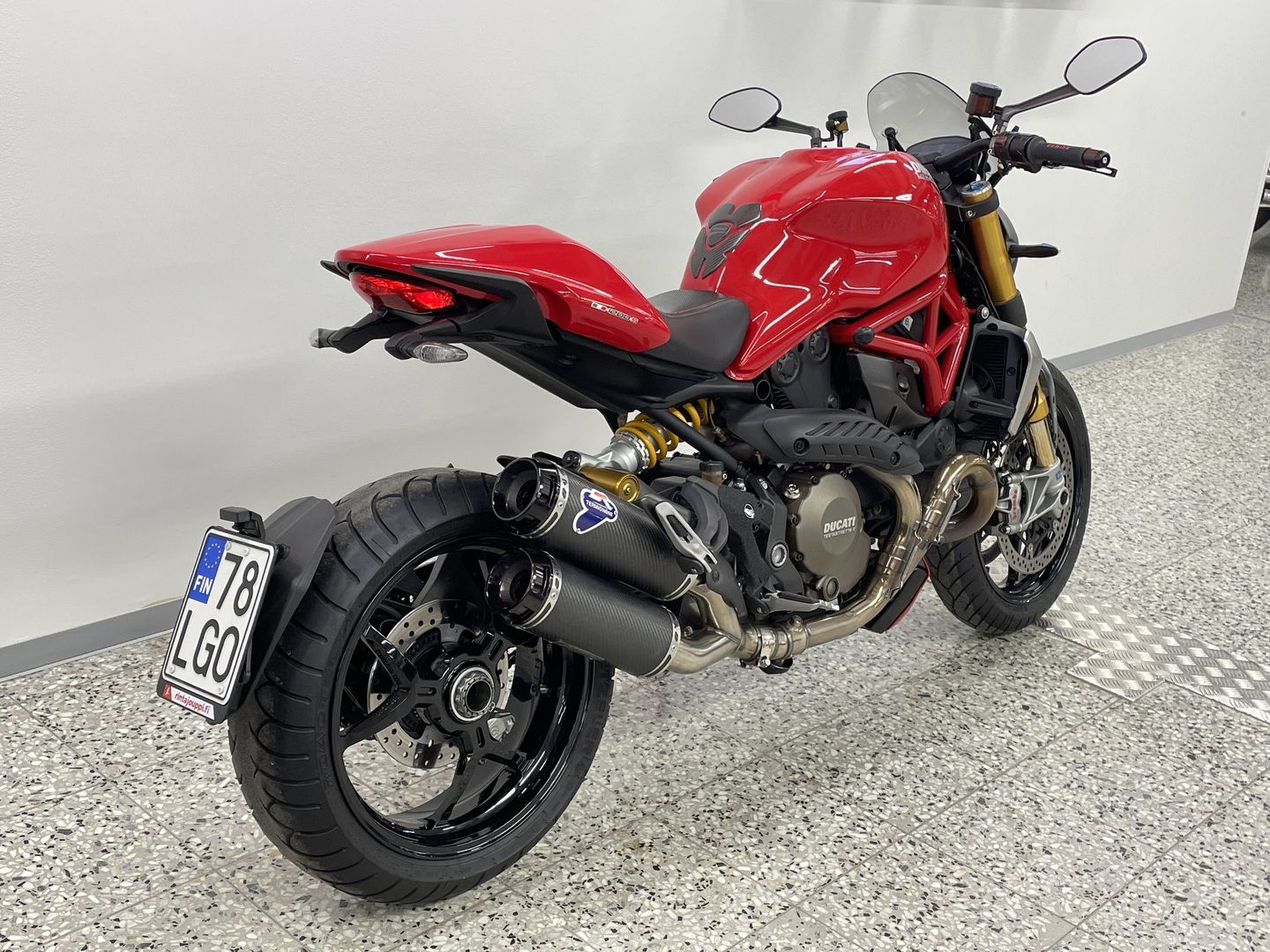 DUCATI MONSTER 2015