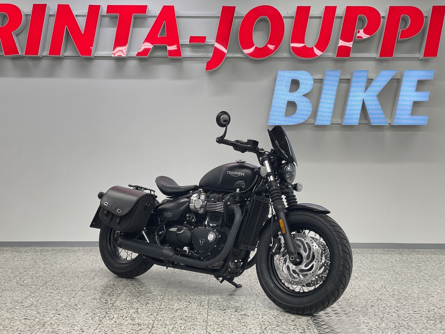 TRIUMPH BONNEVILLE 2019