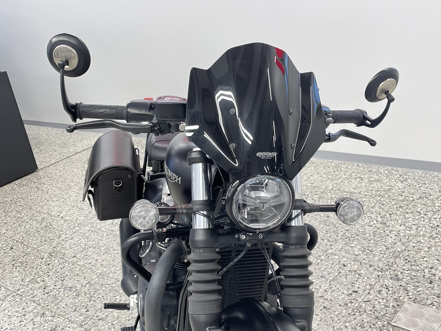 TRIUMPH BONNEVILLE 2019