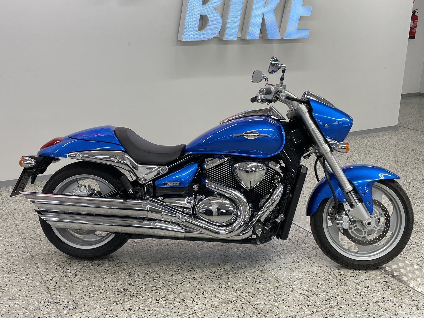 SUZUKI INTRUDER 2010