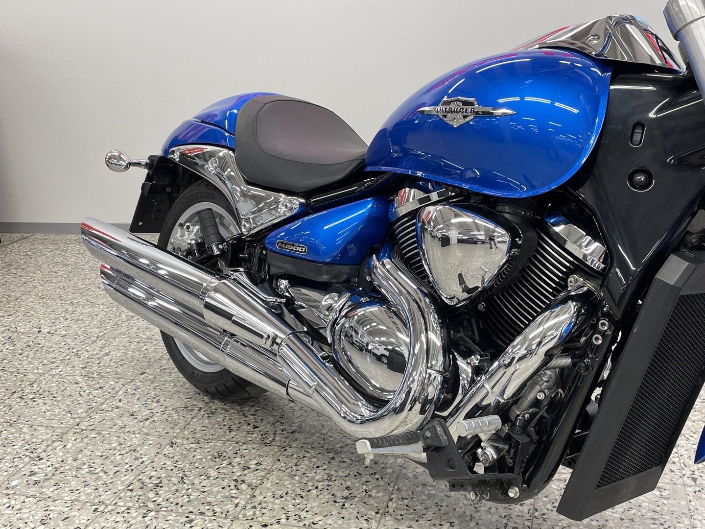 SUZUKI INTRUDER 2010