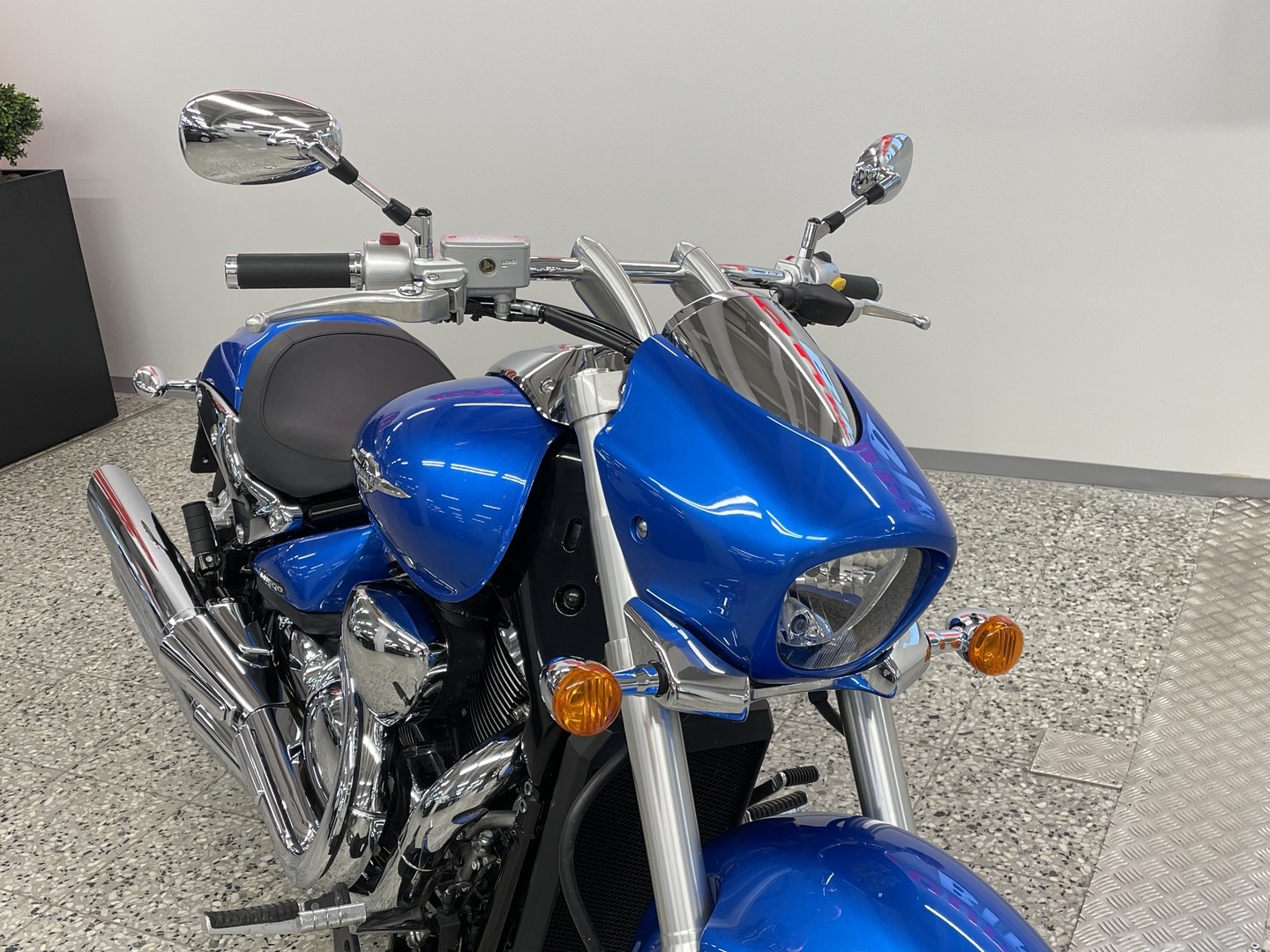 SUZUKI INTRUDER 2010