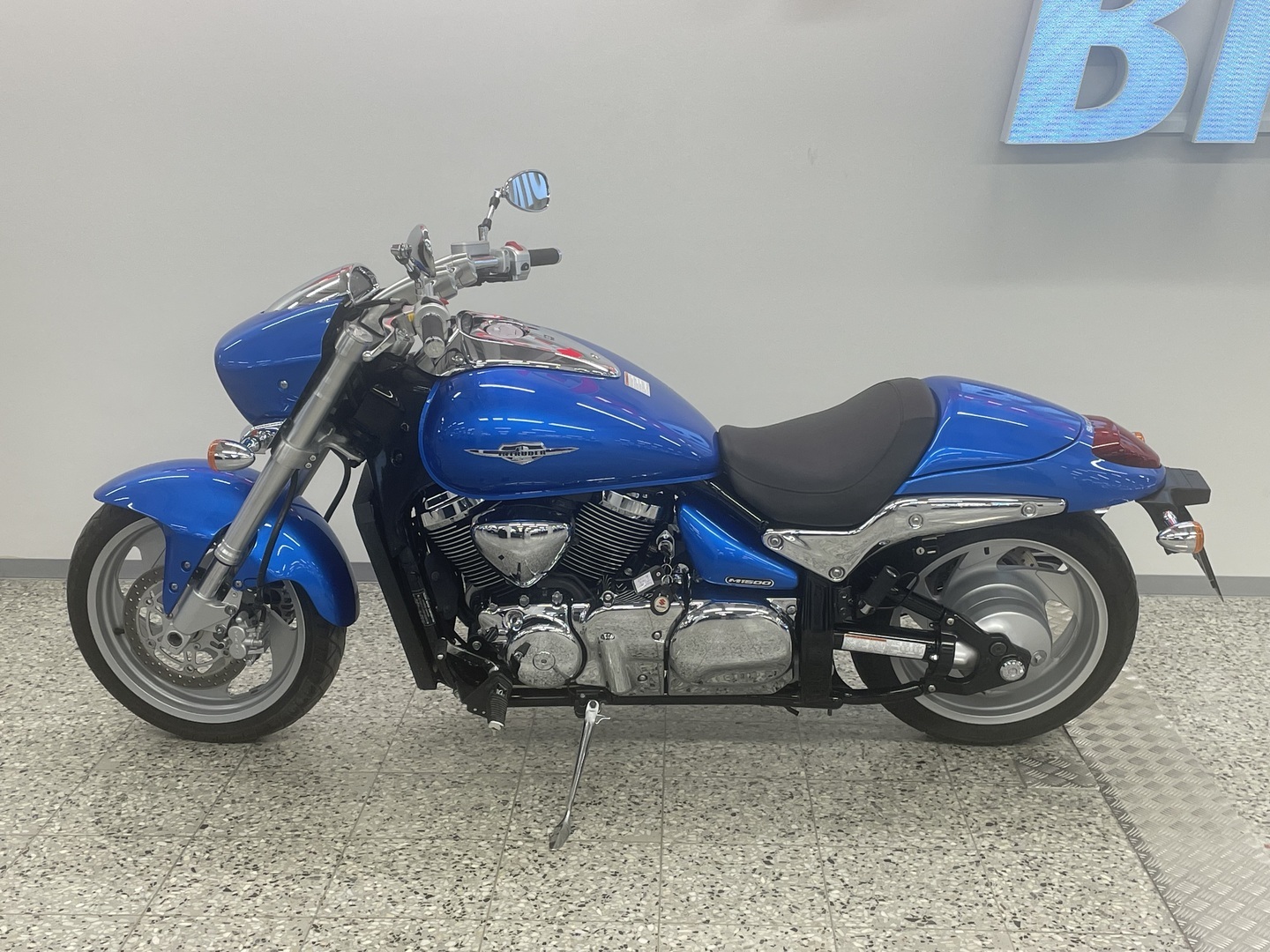 SUZUKI INTRUDER 2010