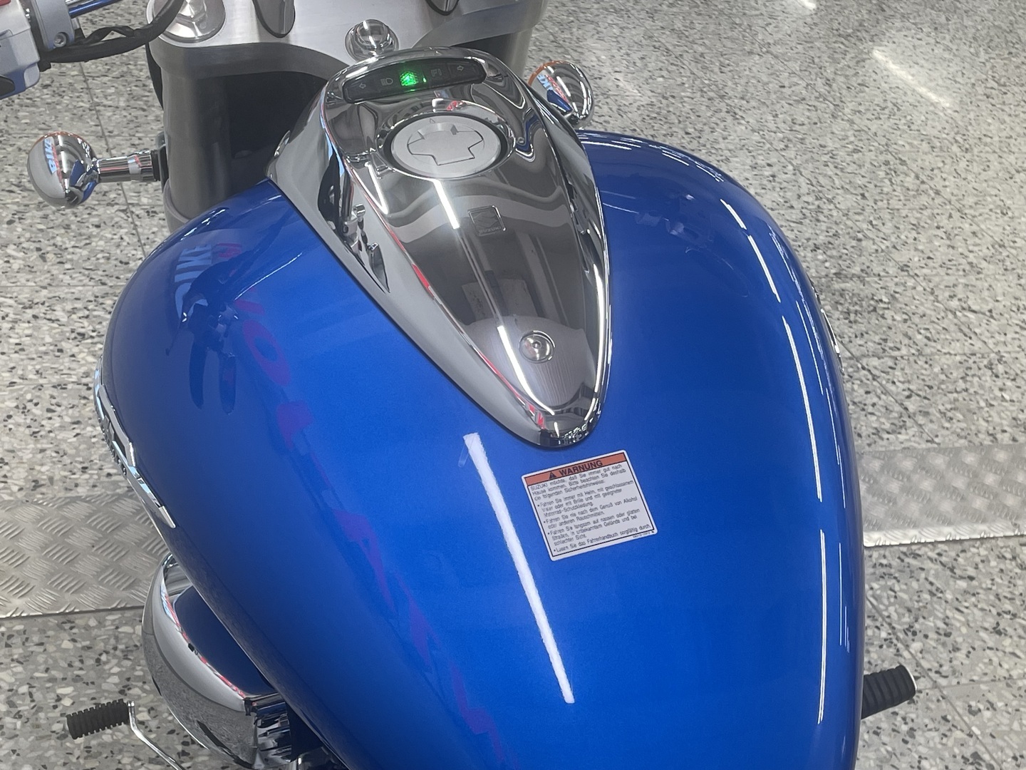 SUZUKI INTRUDER 2010