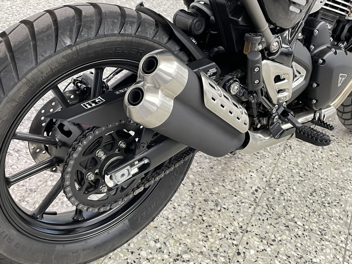 TRIUMPH SCRAMBLER 2025