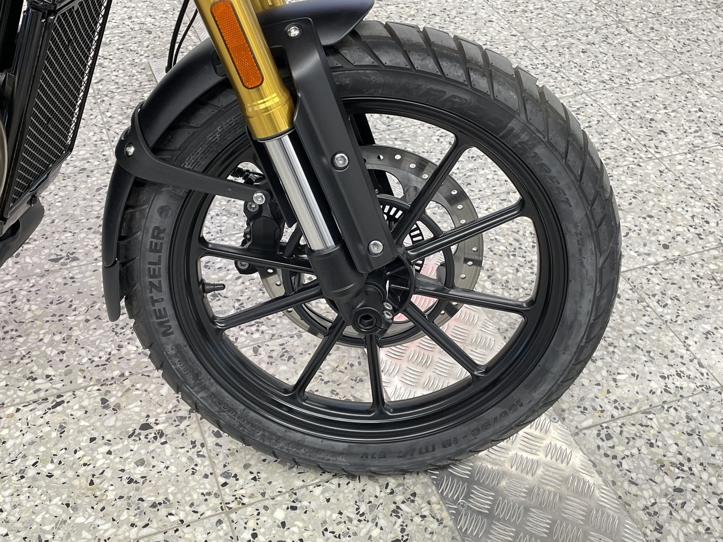 TRIUMPH SCRAMBLER 2025
