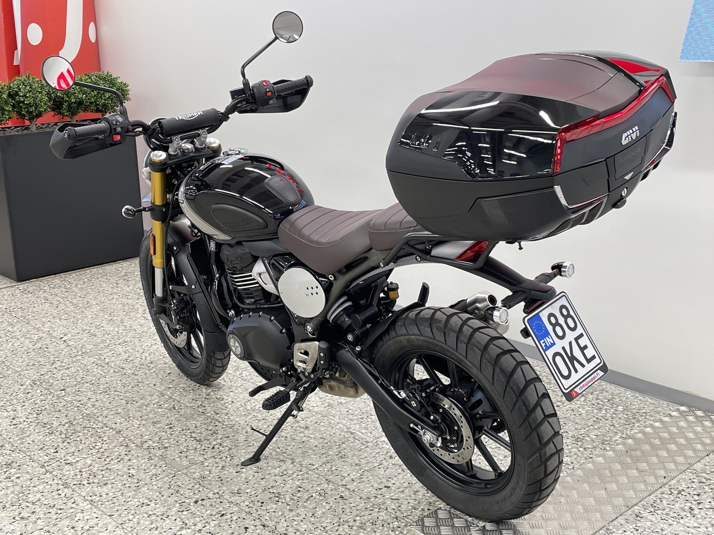 TRIUMPH SCRAMBLER 2025