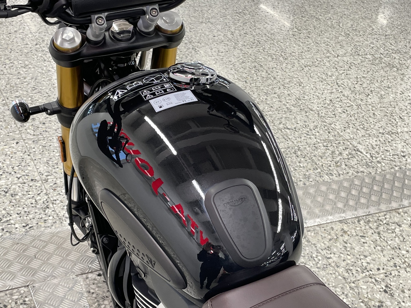 TRIUMPH SCRAMBLER 2025