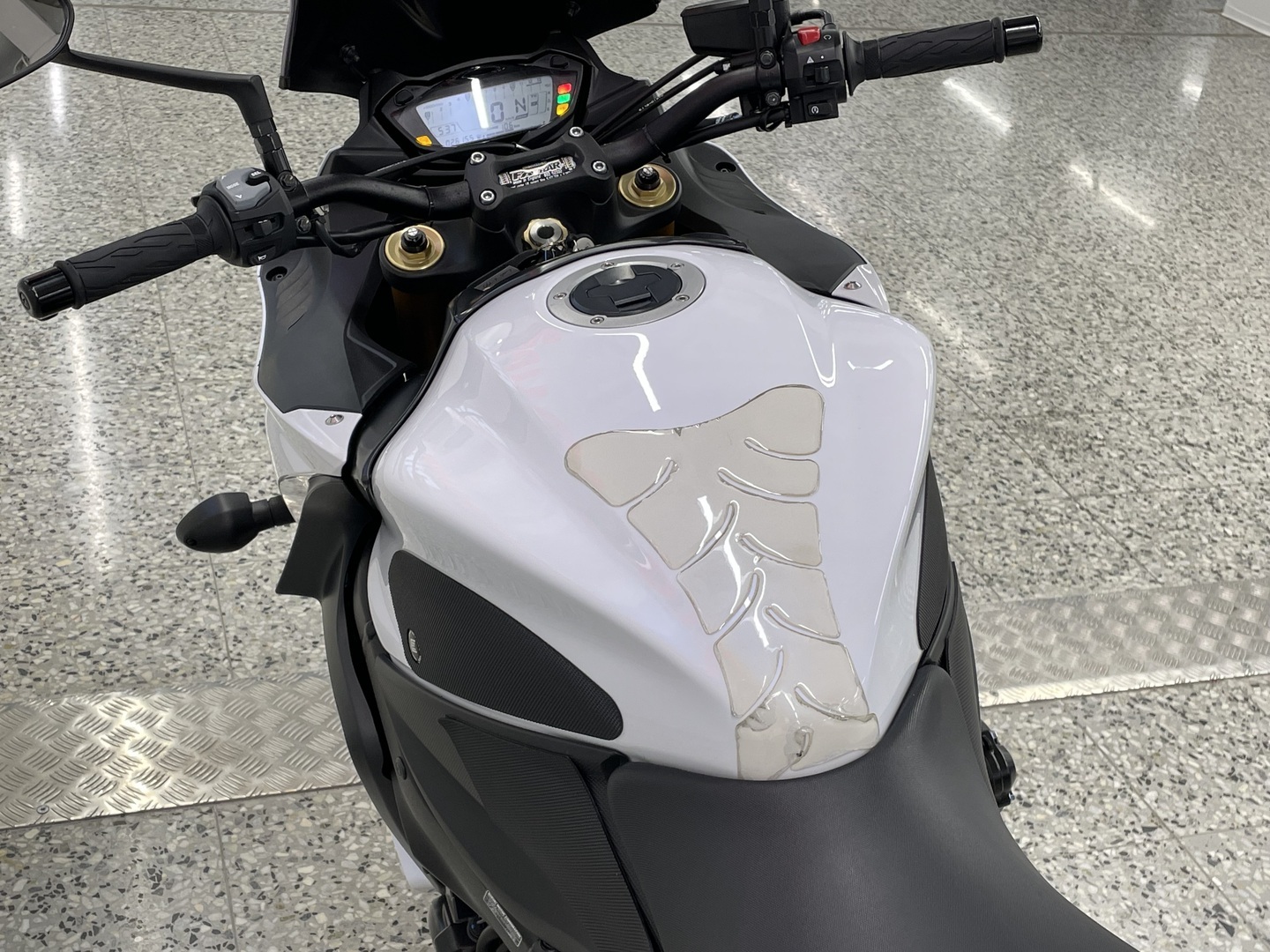 SUZUKI GSX-S 2019