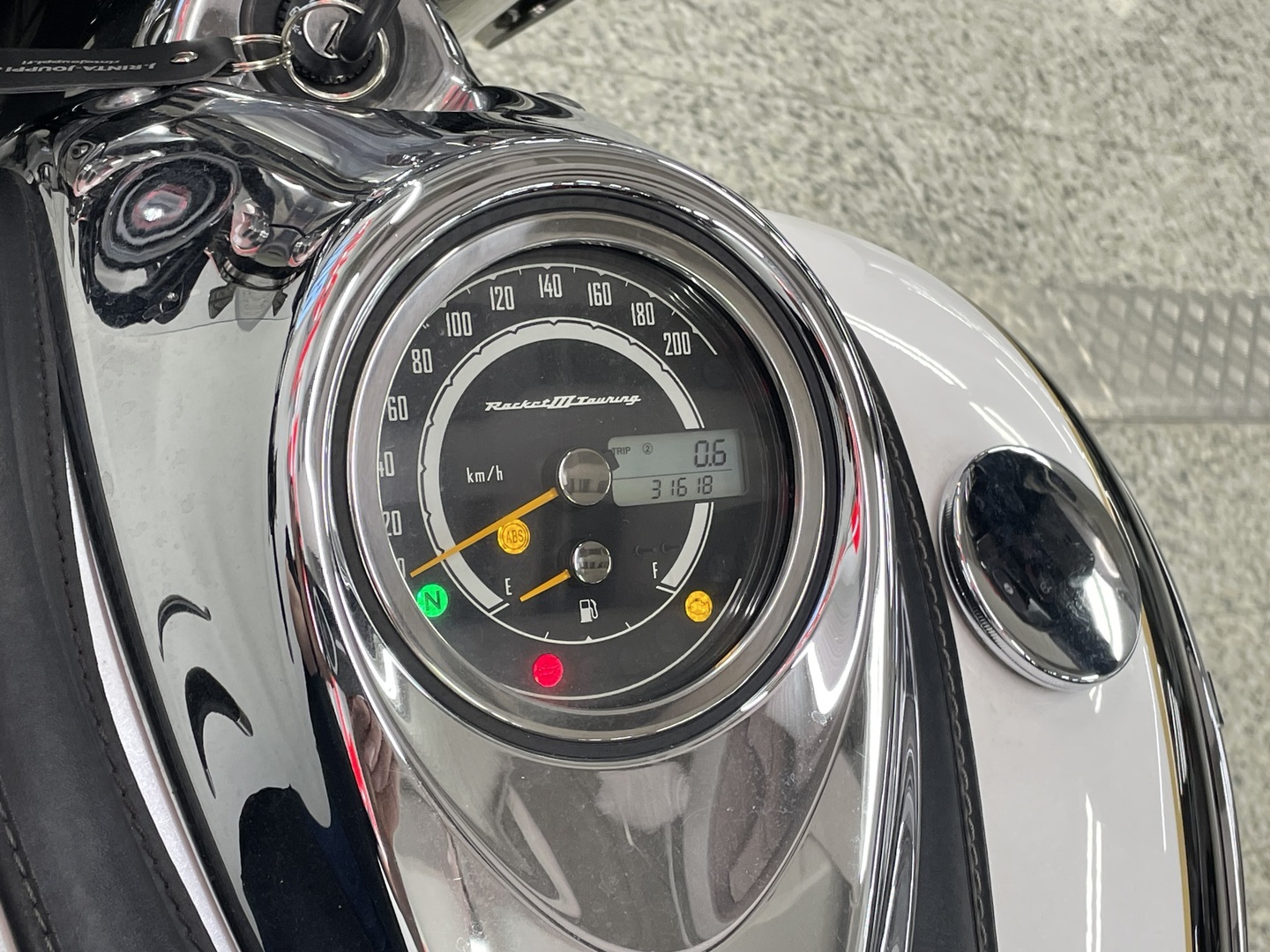 TRIUMPH ROCKET III 2011