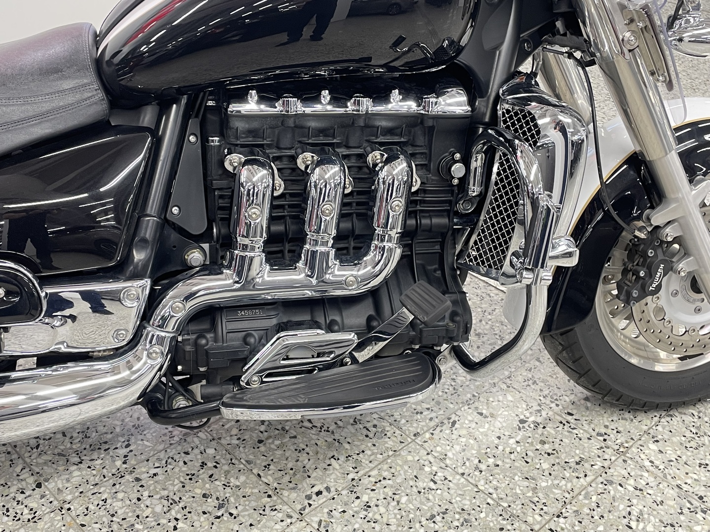 TRIUMPH ROCKET III 2011