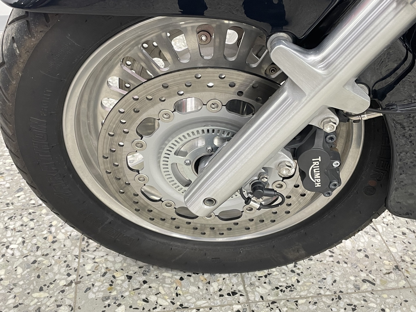 TRIUMPH ROCKET III 2011