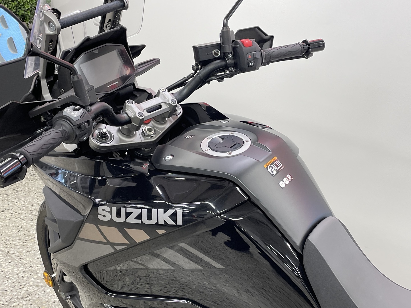 SUZUKI DL 2020