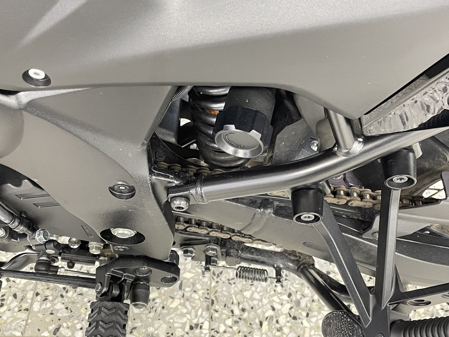 SUZUKI DL 2020