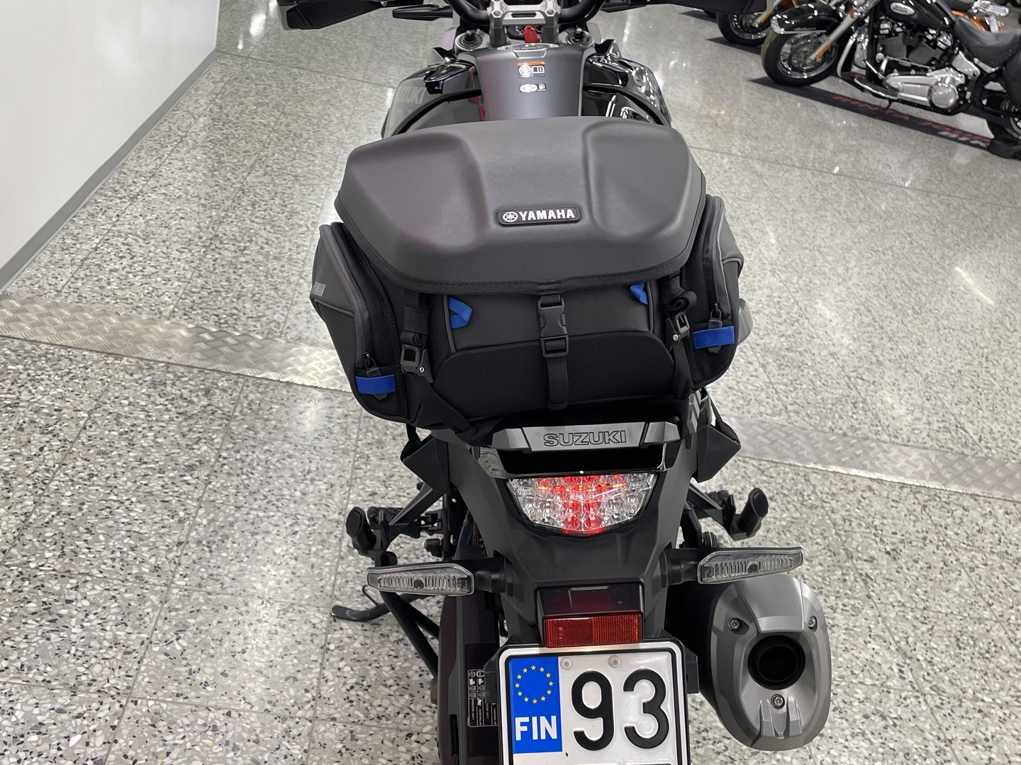 SUZUKI DL 2020