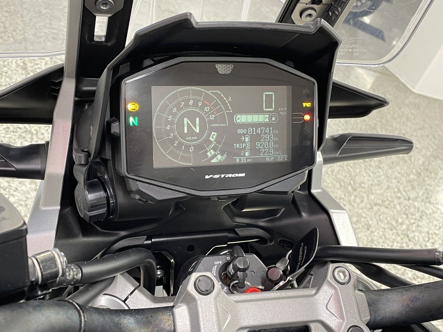 SUZUKI DL 2020
