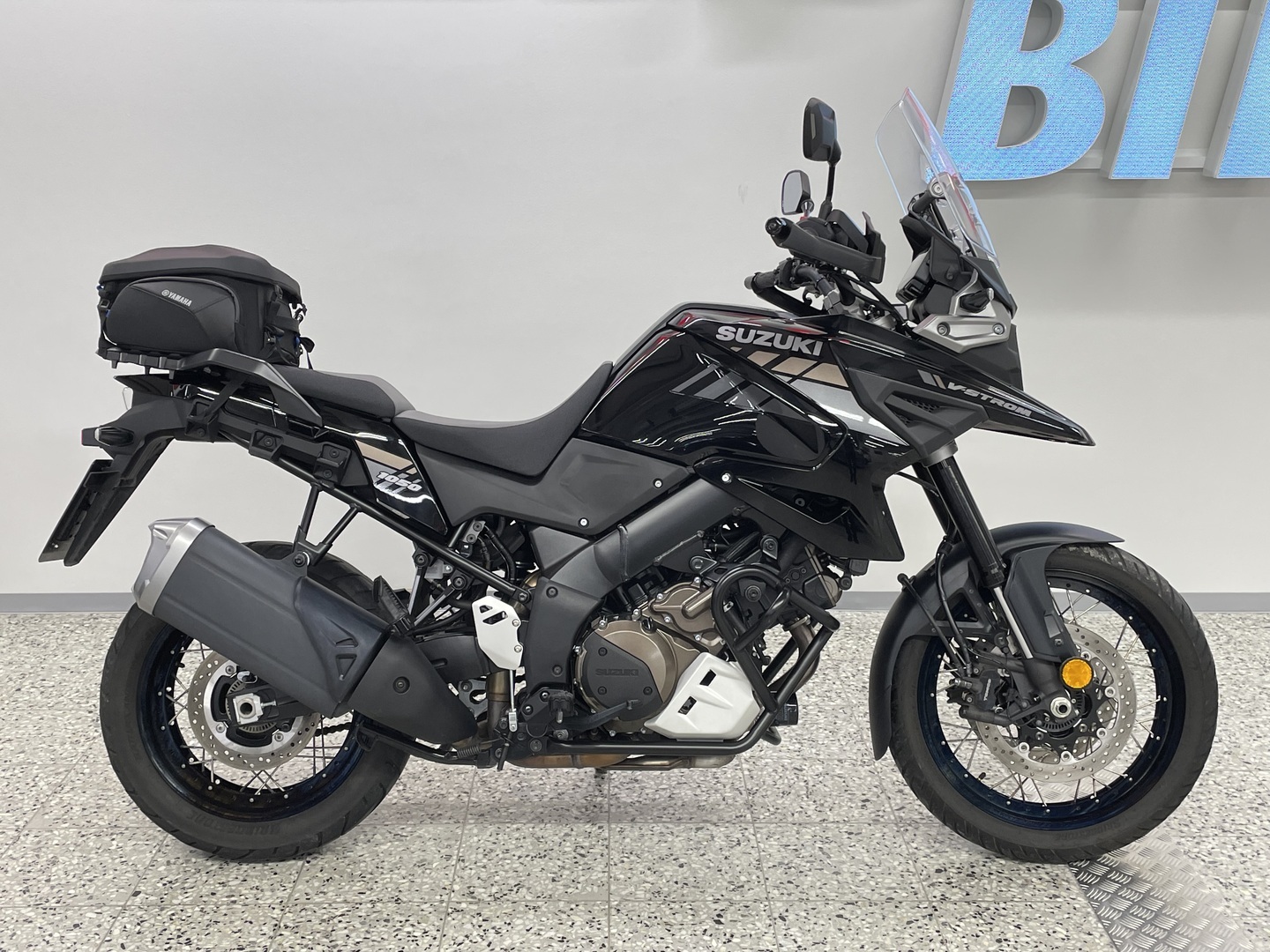 SUZUKI DL 2020