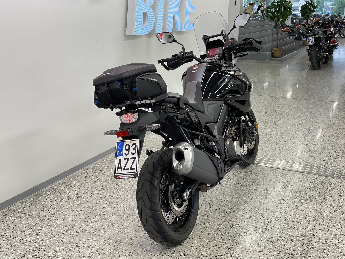 SUZUKI DL 2020