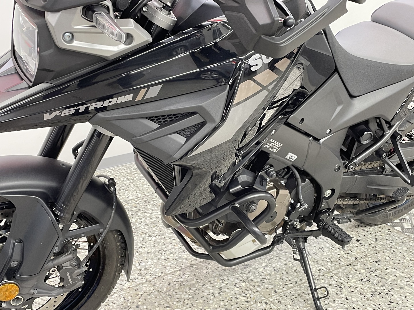 SUZUKI DL 2020