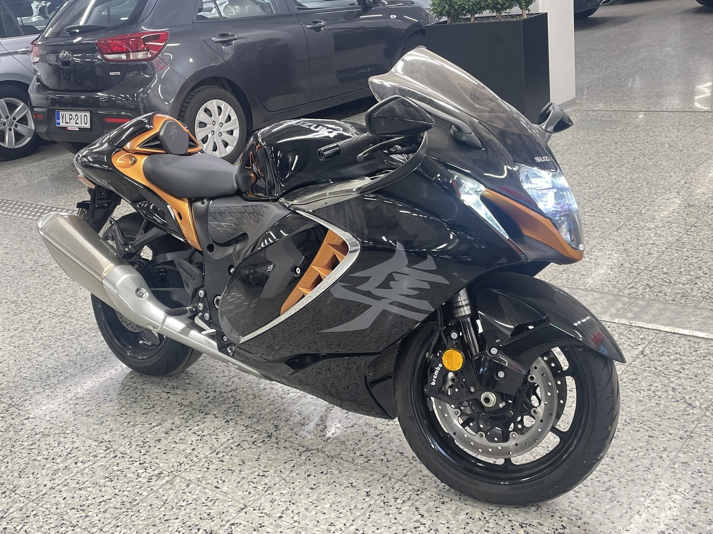 SUZUKI GSX 2021